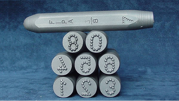 Punzoni nucleari standard, a battere con il martello, caratteri alfanumerici a puntini